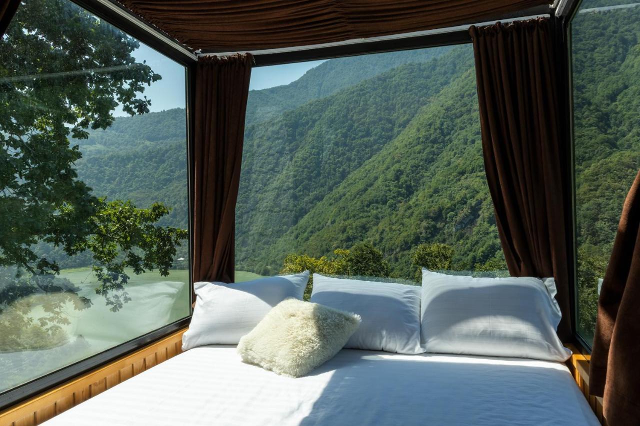 Woodpecker Ვუდფექერი Vila Batumi Exterior foto