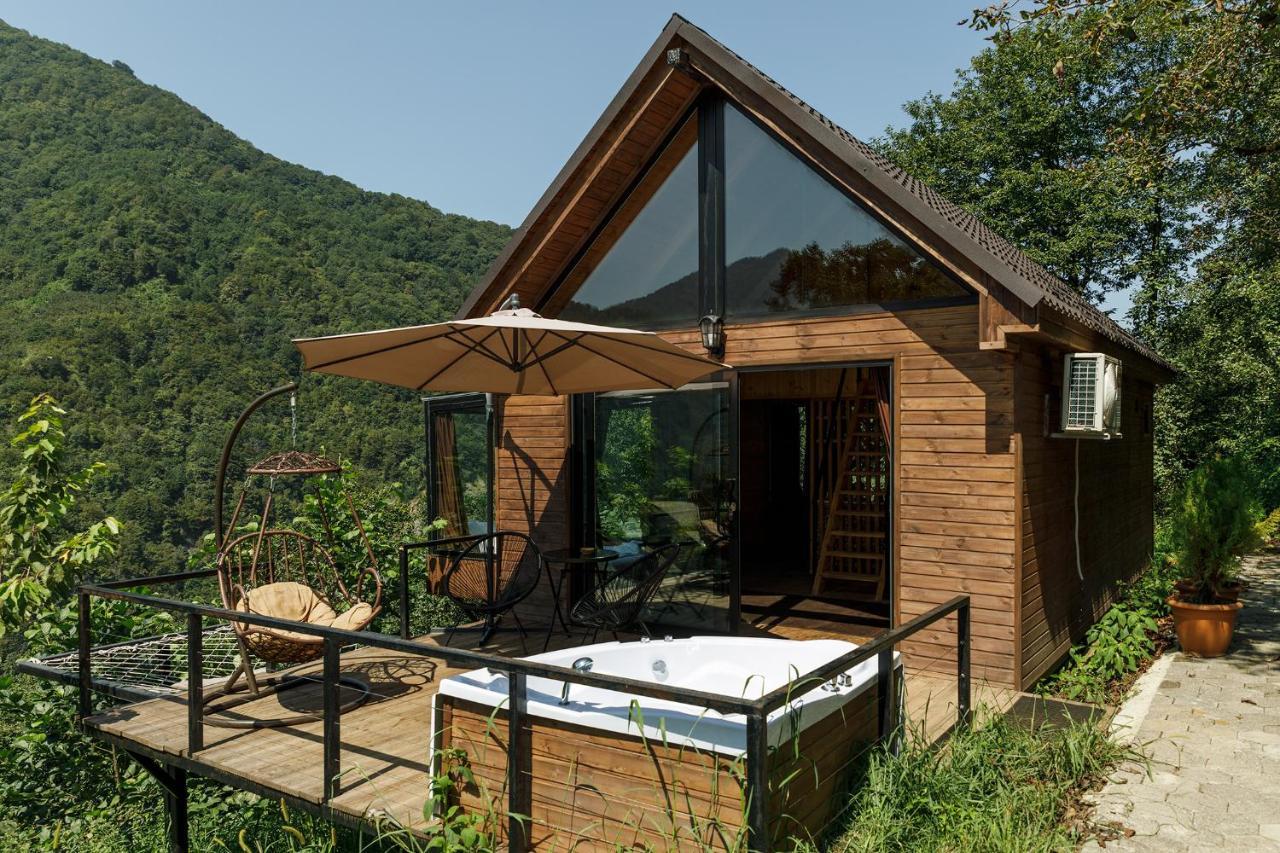 Woodpecker Ვუდფექერი Vila Batumi Exterior foto