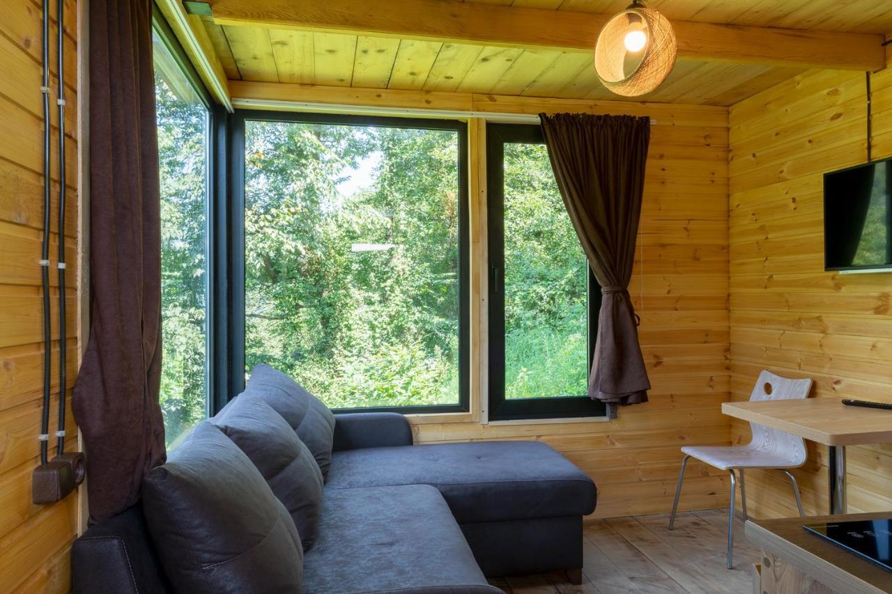 Woodpecker Ვუდფექერი Vila Batumi Exterior foto