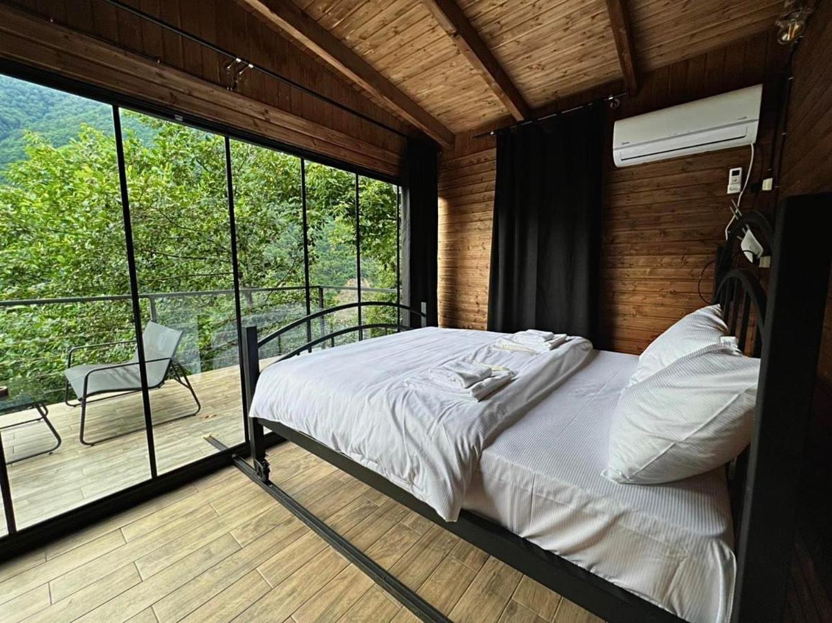 Woodpecker Ვუდფექერი Vila Batumi Exterior foto
